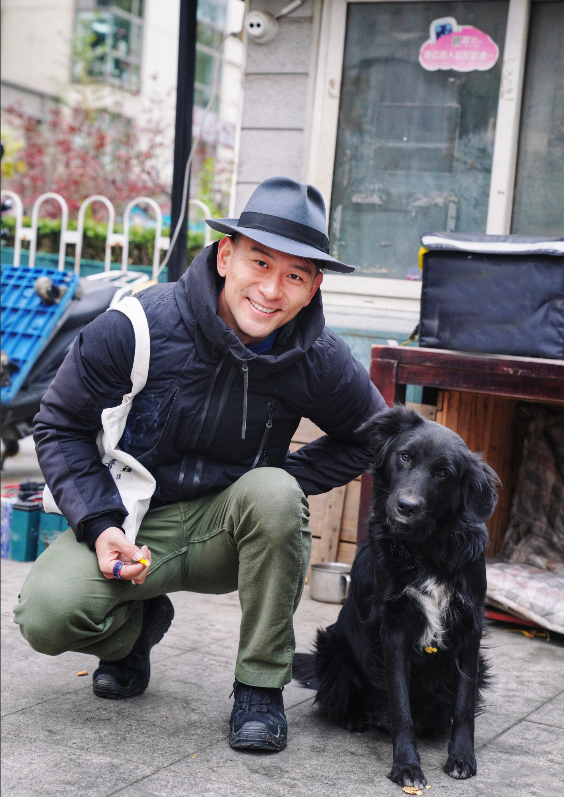 美女白庆琳:被公司雪藏,嫁硬汉徐僧生女,离婚后活成自己的老公_腾讯