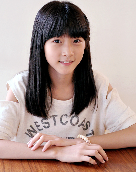 韩国知名童星金赛纶车祸后逃逸涉嫌酒驾被警方带到医院抽血检测