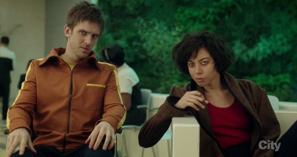 大群第一季第一集解析数千种人格数千种超能力男女互换身体