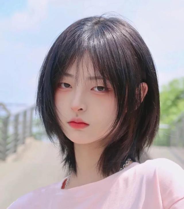 圆脸女孩适合的三款发型,显瘦还好看!一起来get吧!