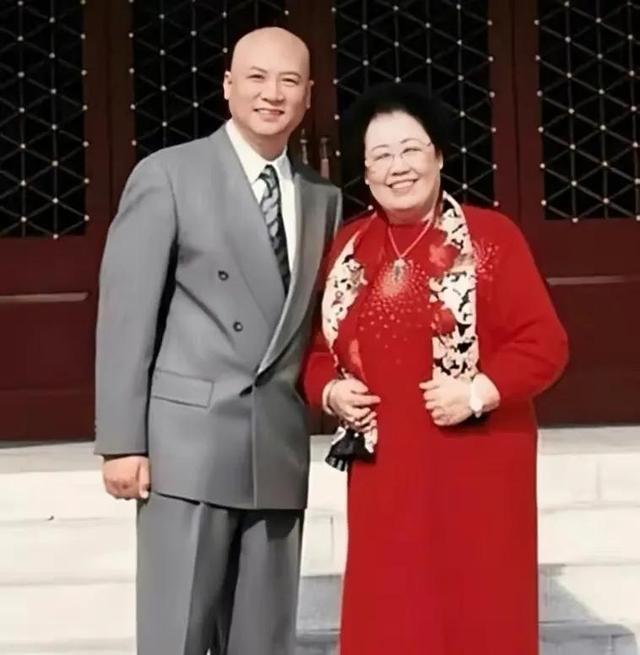 时隔36年69岁迟重瑞穿袈裟化浓妆扮唐僧做宣传网友毁经典