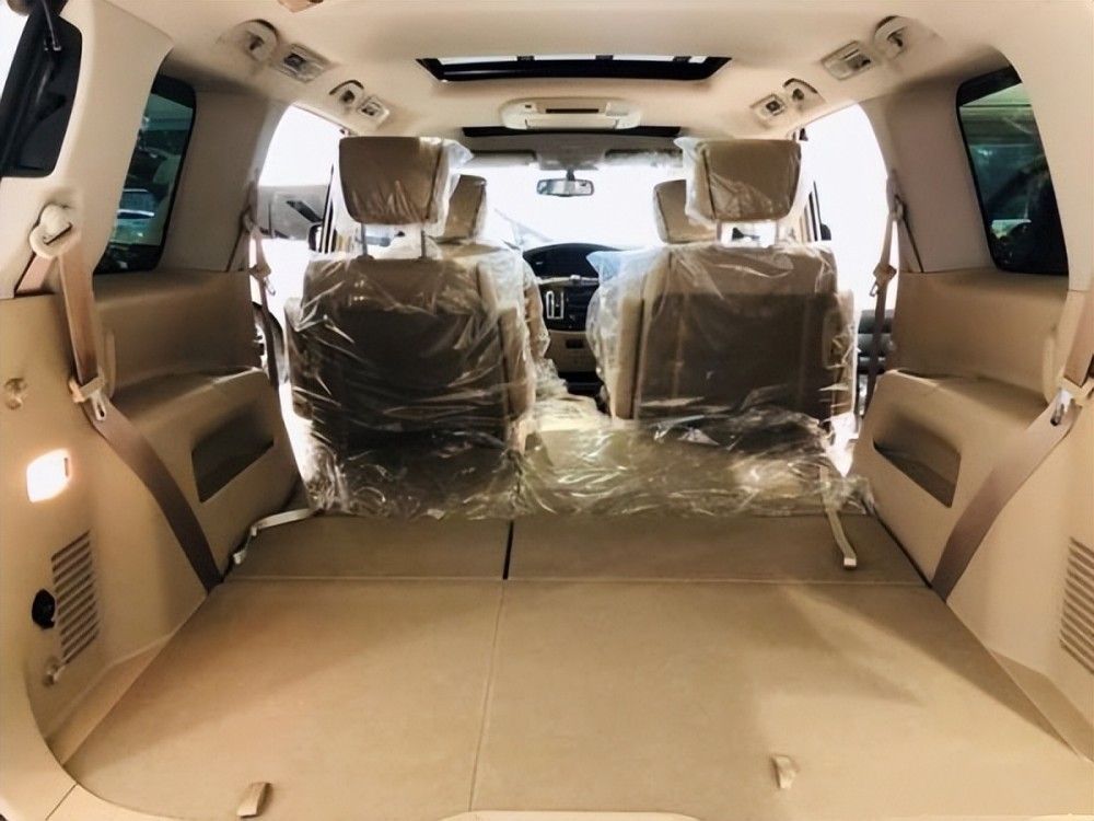 空间终结者2022款日产贵士到港全系进口配v6引擎还看赛那