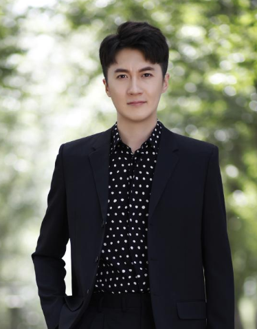 他与姚笛相恋7年,却因没钱分手,身家过亿迎娶小8岁娇妻|姚笛|迟帅