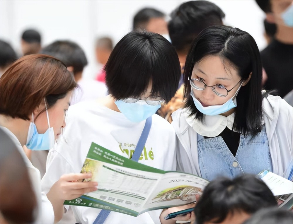 北京新增本土感染者49例，其中社会面筛查4例拌鸡胗用什么料