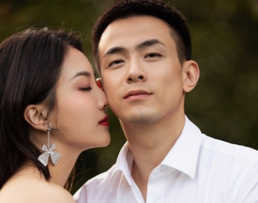 人生的婚姻大事时间点包括——2021年6月1日,赵继伟求婚成功,和女友