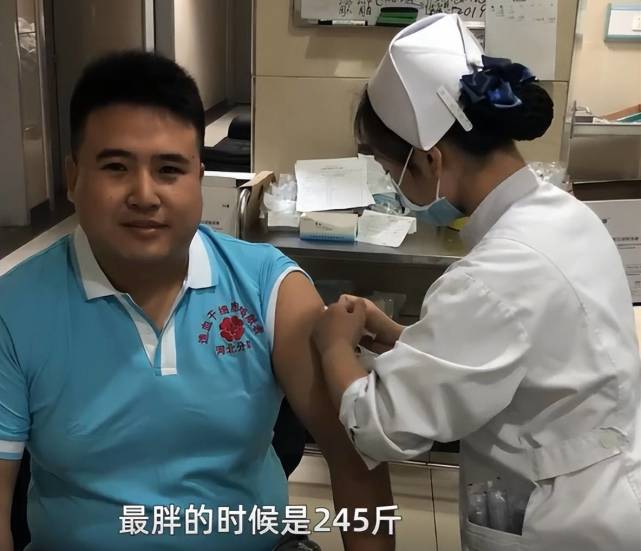 陪儿子减肥儿子没瘦爸爸瘦60斤 网友调侃至少瘦一个