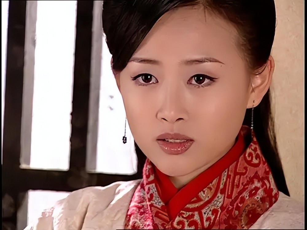 《美人心计》里的卫子夫一出场——这才是真正的后宫佳丽啊,活活把王