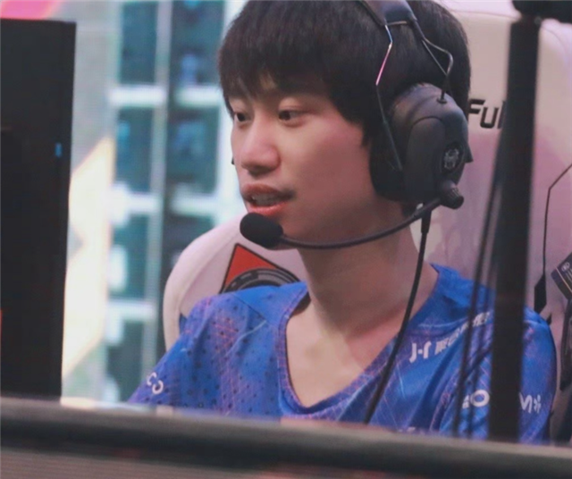 金咕咕还在吐槽重赛事件lck观众却找到新喷点对抗赛又偏心rng