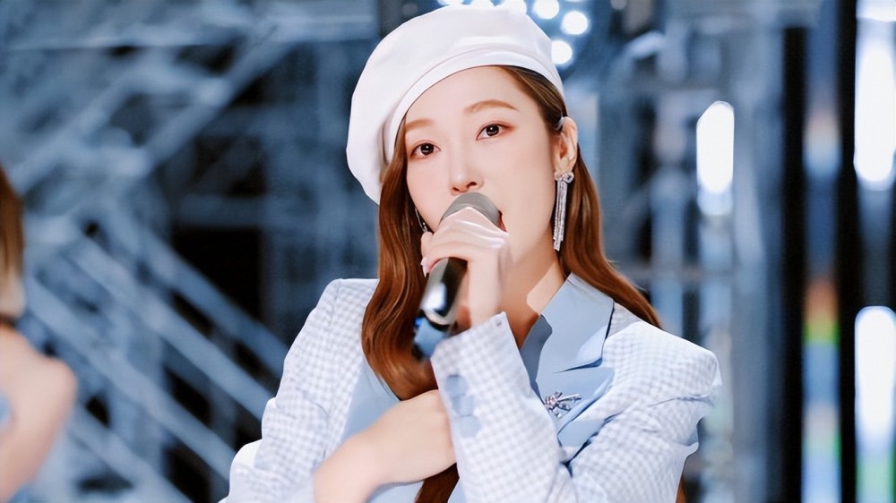 乘风破浪发布启航曲mv郑秀妍镜头感太强二代团名不虚传