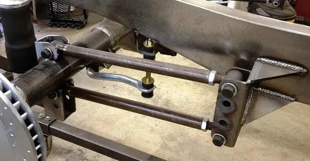 四连杆时代来临,为何皮卡厂商纷纷转投四连杆结构?