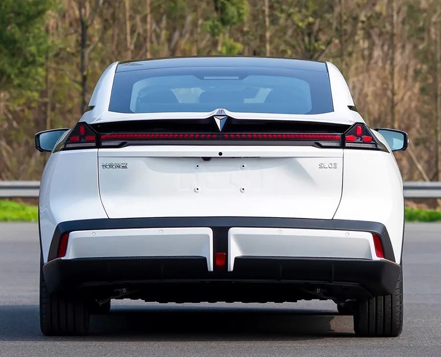 长安深蓝sl03:誓要开创15-30万级电动车蓝海市场_腾讯新闻