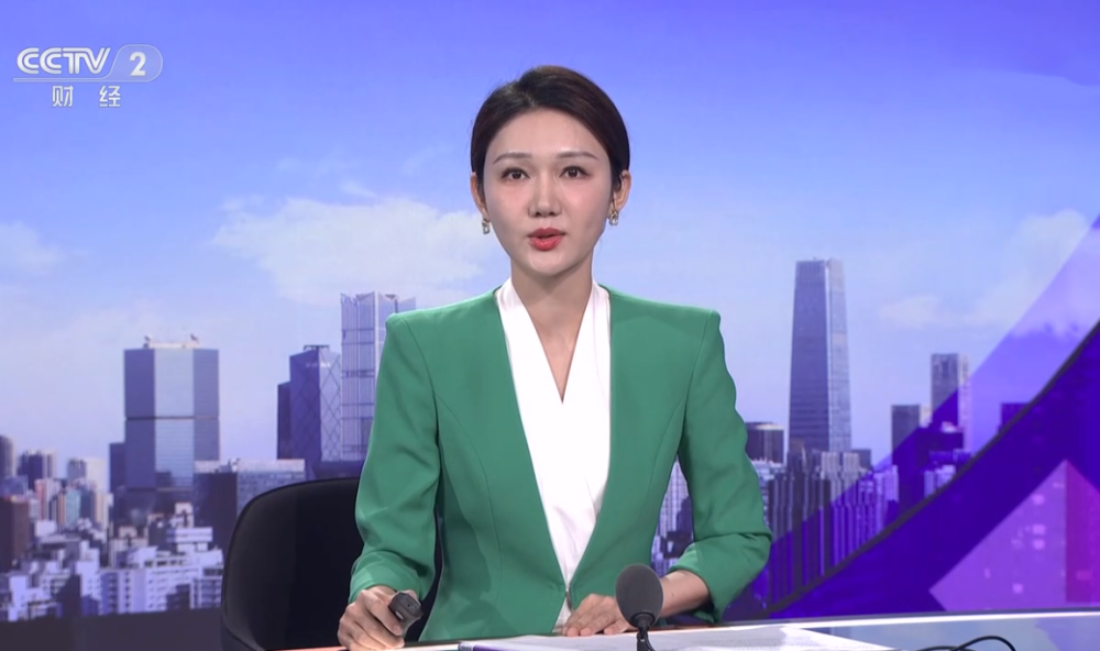 央视《正点财经》主持阵容大换血,3位全新面孔参与录制插图4