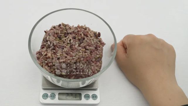 67张“用手做对照”的食物分量图，1秒让你知道该吃多少！_腾讯新闻