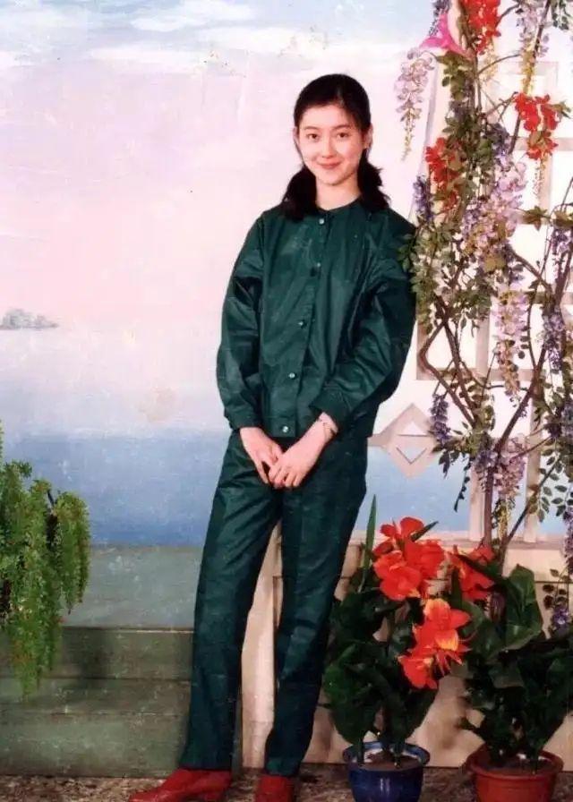 87版《红楼梦》邢岫烟,零差评的角色,扮演者李伊气质很像林黛玉