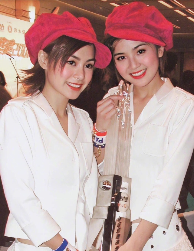 twins成立21周年互送祝福,网友期待二人在《乘风破浪》上相爱相杀