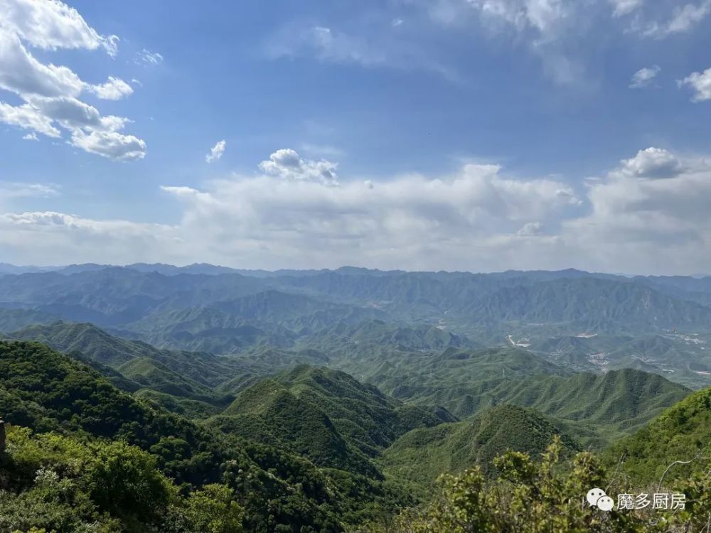 北京一高校发生疫情，校区所有人员转运隔离