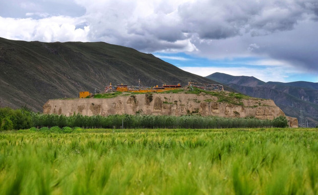 西藏神秘的藏王墓活守墓人制度延续200余年不能见活人只能吃贡品