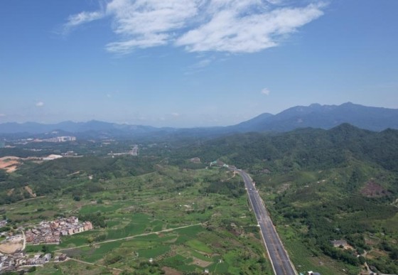 佛冈省道252线亮相省运会自行车公路测试赛开赛