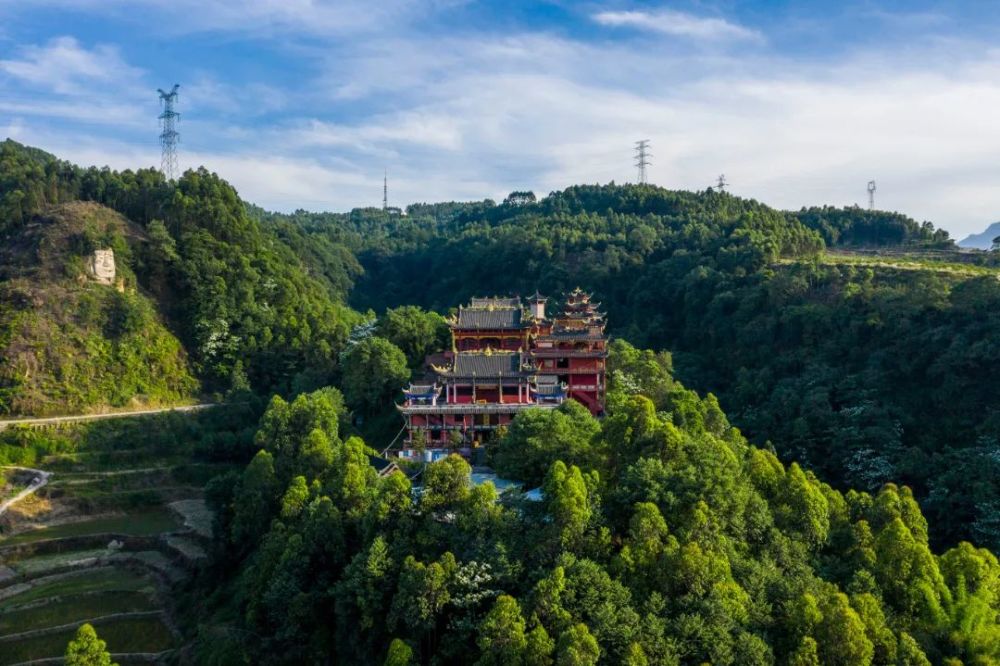 不用远行乐山这10处新晋网红景点带你出大片