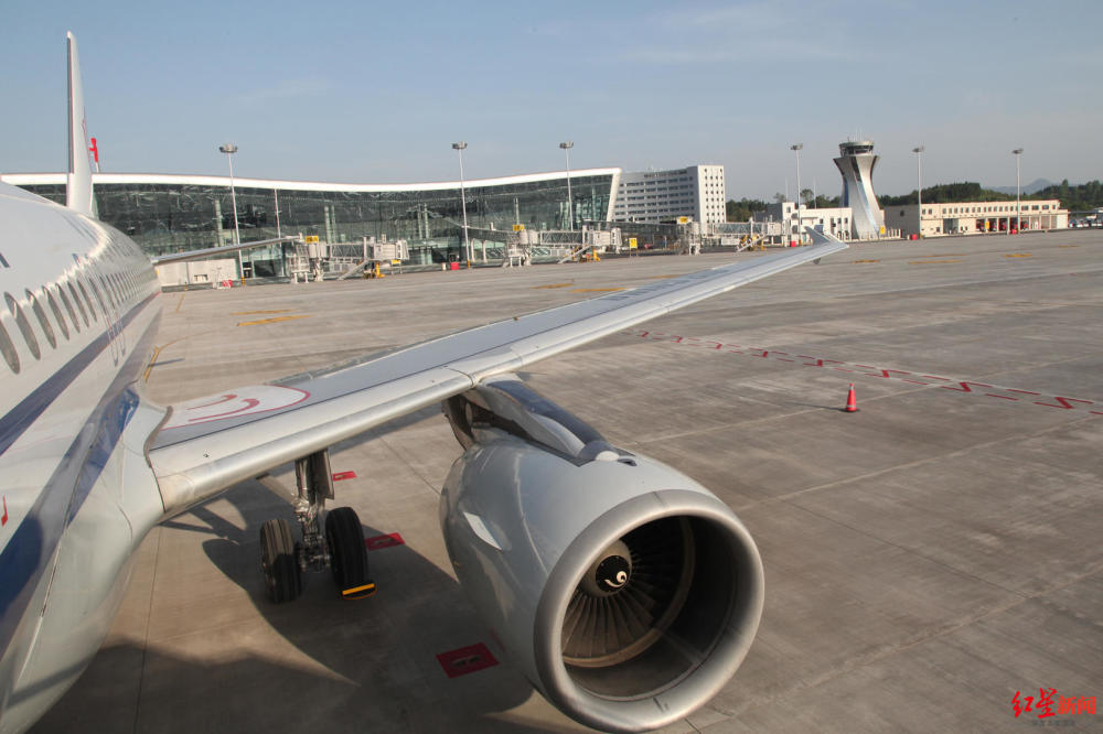 达州金垭机场正式通航首飞航线由成都航空执行原河市机场同步关闭