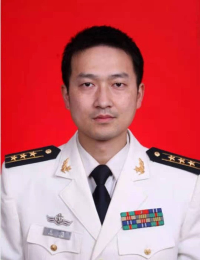 国防巨匠肖飞:25岁创公式攻克世界难题,助我国舰船领先欧美