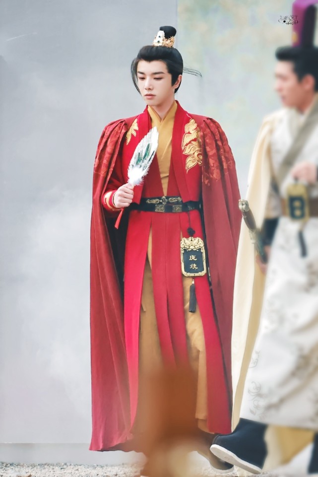 刘耀文华晨宇古装路透让人眼前一亮,很难不期待萌探2的播出