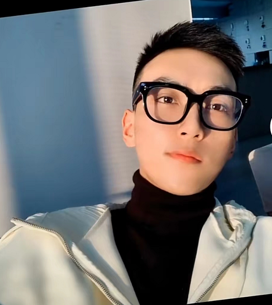 杨丽萍在线面试新增一员,这次是个学霸,网友:你的福气在后头