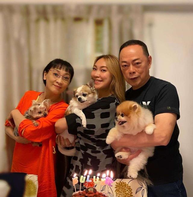 tvb男星与罗乐林女儿结束10年婚姻,两人疑似聚少离多分开