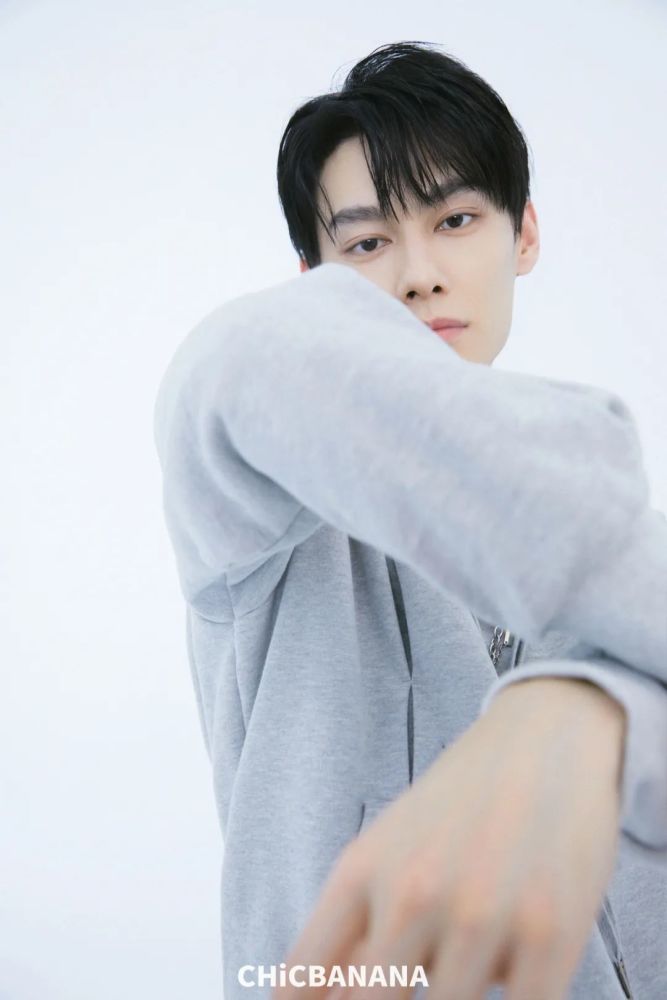 chicgoods汪卓成chicbanana分明