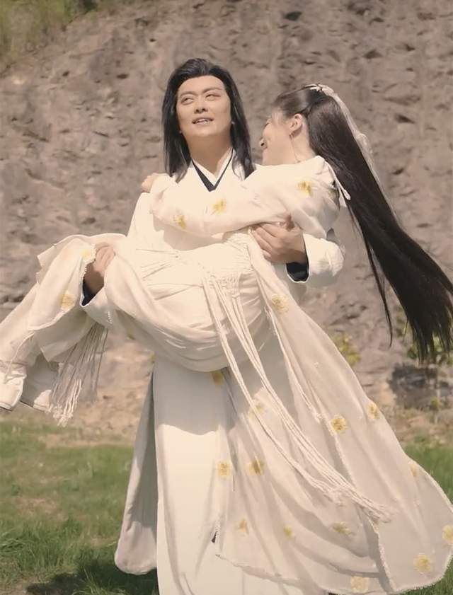 朱七七沈浪世纪合体!48岁黄海冰略显富态,44岁张棪琰仍显冻龄