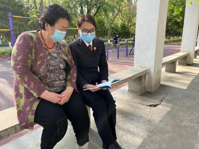巩留县人民检察院开展《反有组织犯罪法》宣传活动