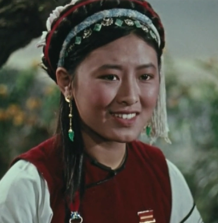 "阿诗玛"杨丽坤的丈夫唐凤楼:妻子离世22年,他的痴爱让人落泪_腾讯