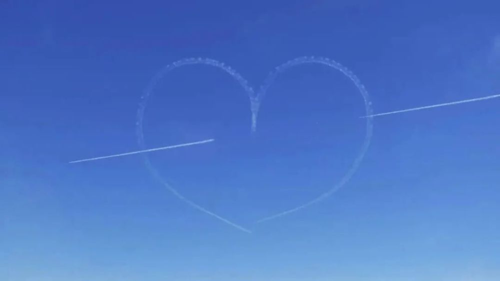 请查收！这是人民空军的独家浪漫