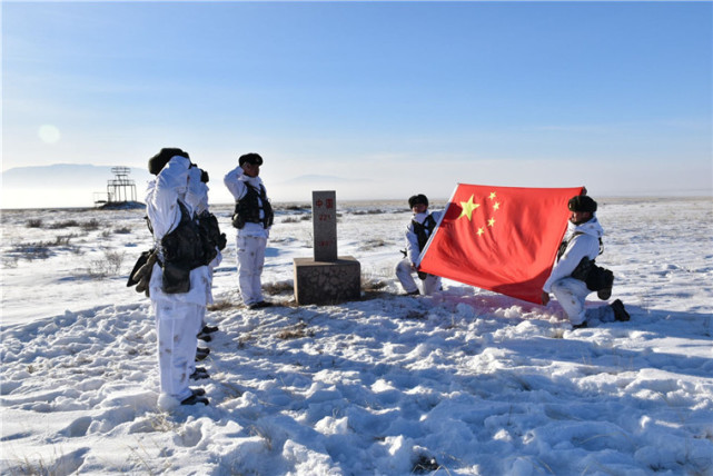 徐明遠攝即使寂寞也毫無怨言即使再苦也心甘情願你堅守在祖國邊海防線