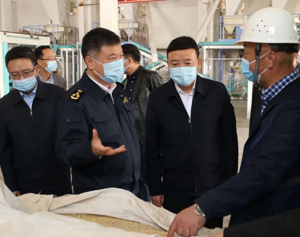 关长访谈乌鲁木齐海关关长沈扬