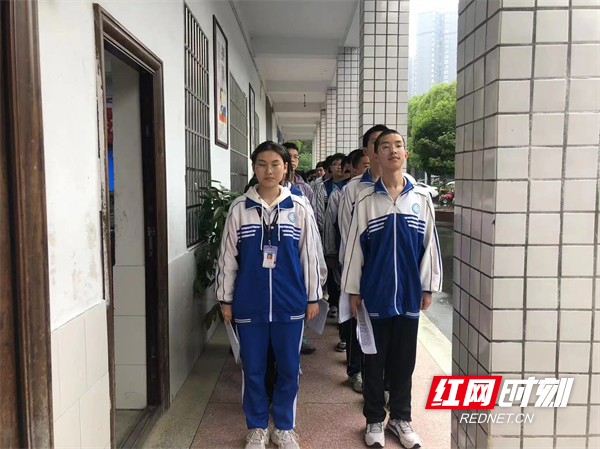 桃源县漳江中学:初中信息技术考试圆满结束