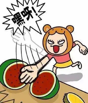 单手劈瓜!