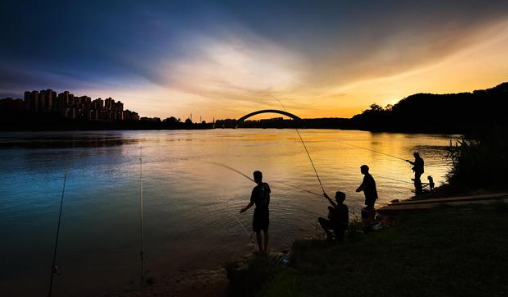 在这4种情况下去夜钓,容易遇险或鱼难钓,别怪没提前告诉你