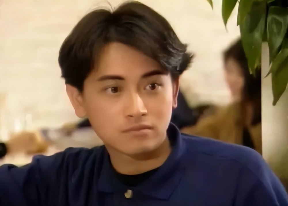 亚视小生罗颂华近况,胡子拉碴变化大,在tvb跑龙套被赞演技精湛_腾讯