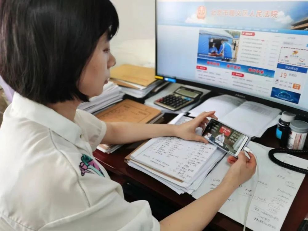 北京指标来之不易，网友表示要买一台高品质纯电车长兴哪里有卖躺床懒人手机支架