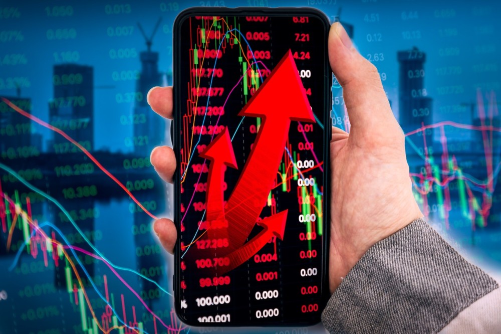“熱烈迎接新行長！”招商銀行股價反彈13％，市值重回萬億俱樂部星彩效應