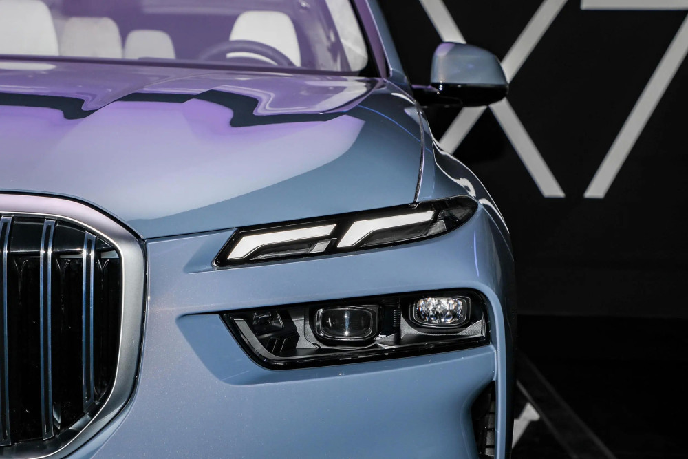 2023款“宝马X7”全球发布，V8＋580匹马力，气场不输雷克萨斯