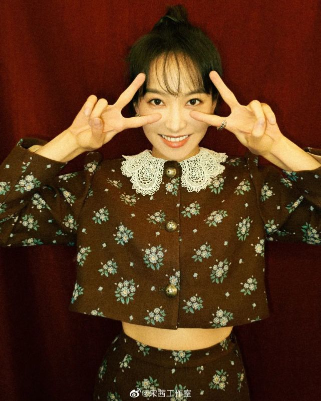 碰福利|送【宋茜】签名照