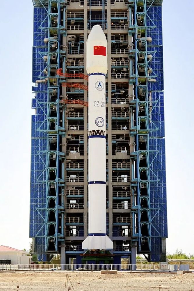 一箭三星长二丙远征一号s成功发射低轨通信试验卫星