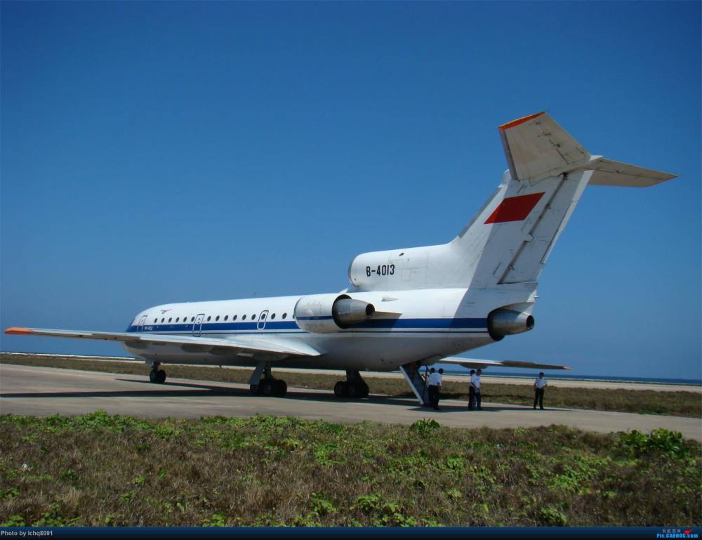 为中国服务廿四载:身披五星红旗的雅克客机,记雅克42客机在中国_腾讯