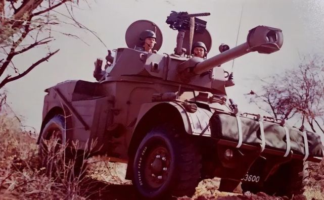 "大羚羊-90"装甲车"獾"60型装甲车古巴陆军第71战术群的赫克托尔