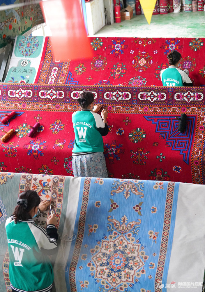 我的地毯厂可以养活一百人