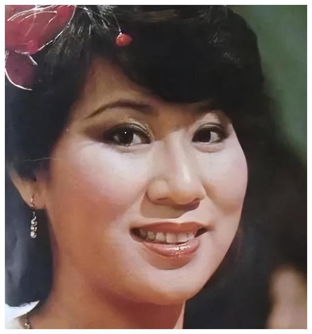 奚秀兰:出道就是冠军,成了父母的"摇钱树",婚后被丈夫宠上天