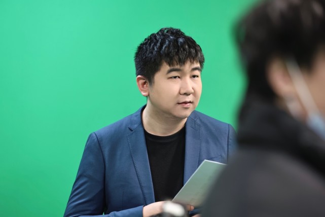 瓶子实锤ag主教练dgc,张角交出赛训大权,将凌斗拱手放给xyg