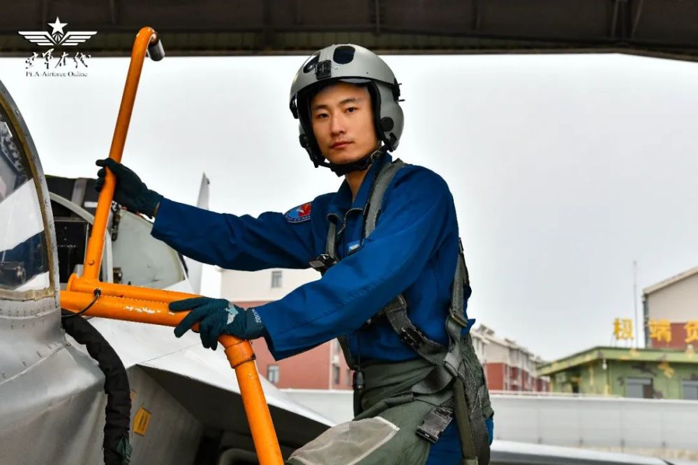 今日，小满安亭中心2023已更新(头条/知乎)河豚2武装无人直升机